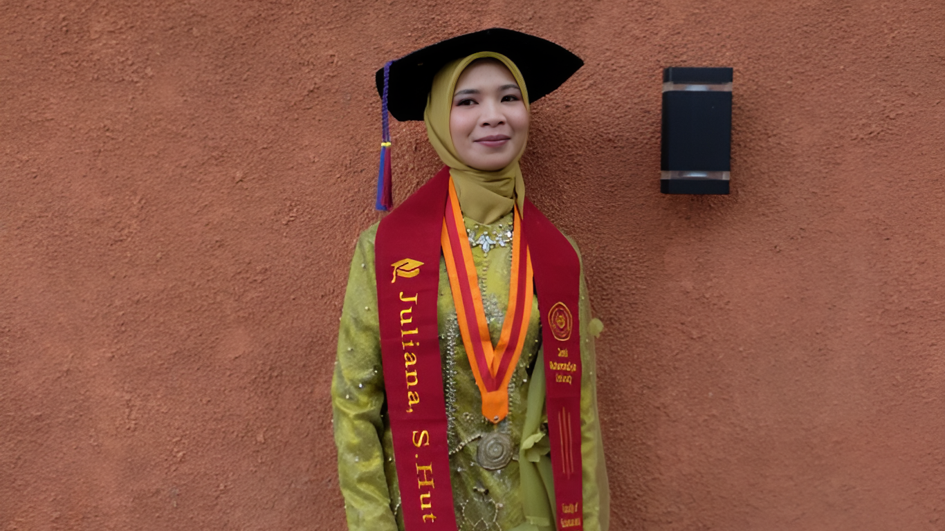 Juliana The First Suku Anak Dalam Woman to Achieve Higher Education-2