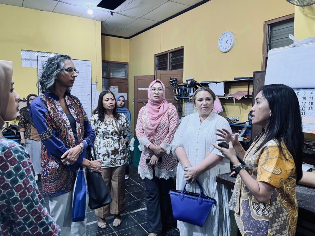 Wakil Dubes Australia Gita Kamath mengunjungi PRYAKKUM, dukung keadilan disabilitas