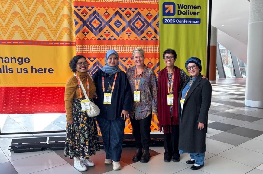 INKLUSI partners pose for a group photo during Women Deliver.